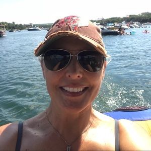 Meet your Posher, Paula